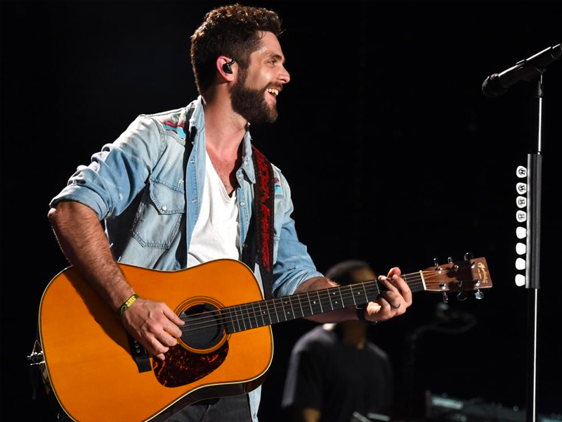 Thomas Rhett at FivePoint Amphitheatre